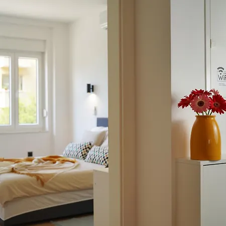 Lejlighed Fabula - Renovated 2-br With Fast Wifi *
