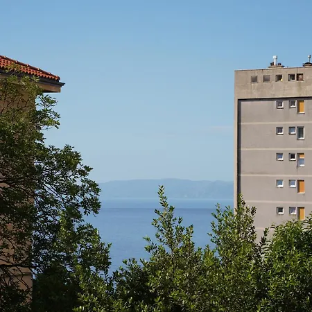 Fabula - Renovated 2-br With Fast Wifi Rijeka